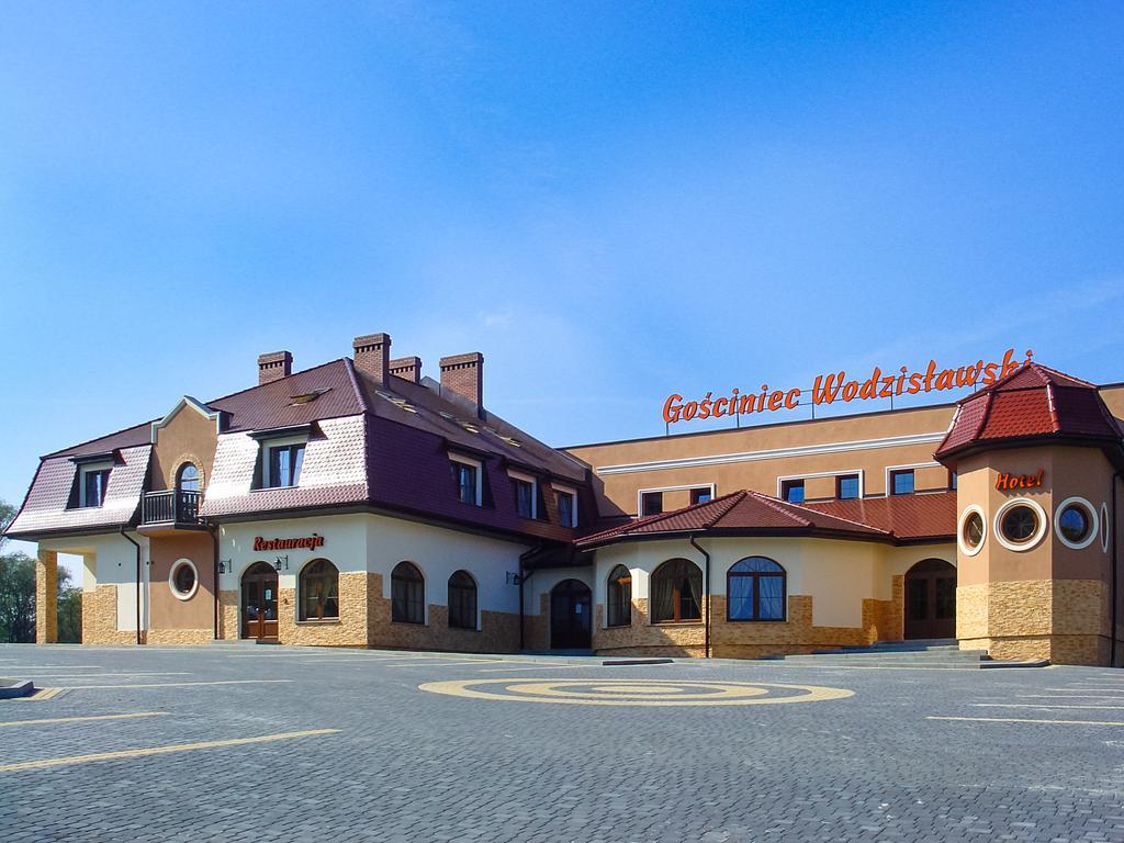 Gosciniec Wodzislawski Водзислав-Слёнски Экстерьер фото